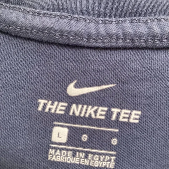 Nike T shirt - Picture 4 of 4